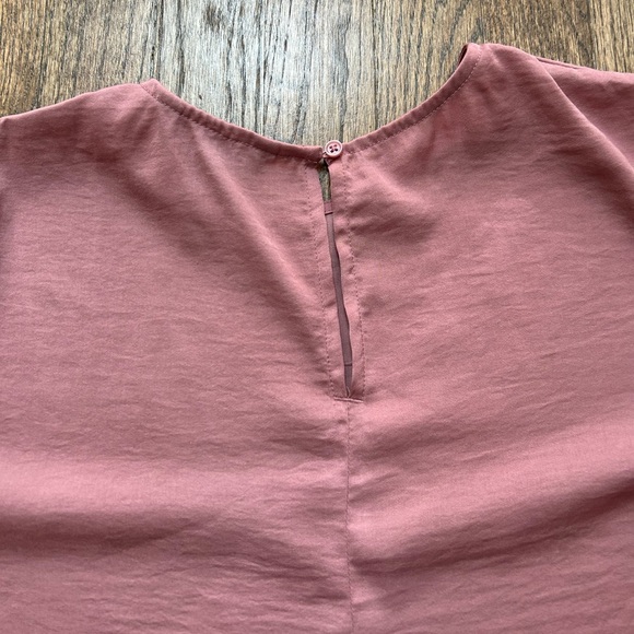 Banana Republic top, mauve pink, size small - Picture 7 of 9